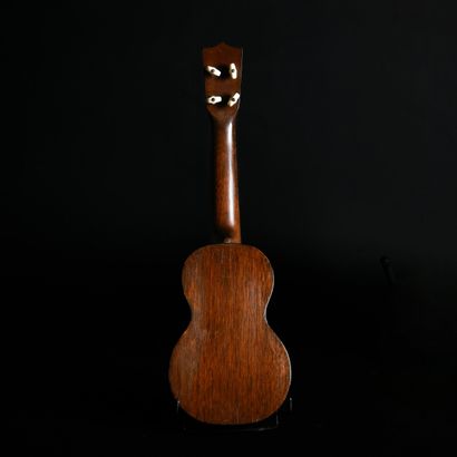 MARTIN - Ukulélé STYLE 2 UKULELE SOPRANO

Marque...