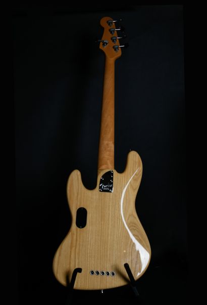 FENDER - Guitare basse électrique MARCUS...