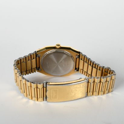 LONGINES
Men's gold-plated wristwatch 
Square...
