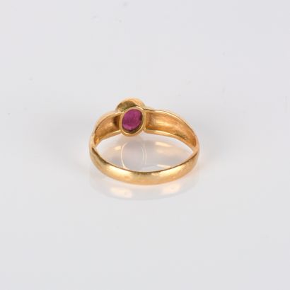 Ring in 18-carat yellow gold (750
set with...
