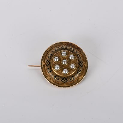 Round brooch from the Napoleon III period,...