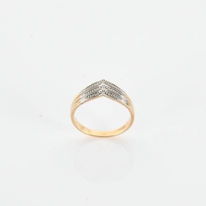 Ring in 9-carat (375 mm) gold with three
three...