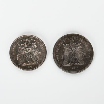 Reunion of two silver coins :
- 50 Francs...