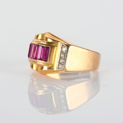 Bridge ring in 18K (750
thousandths) centered...