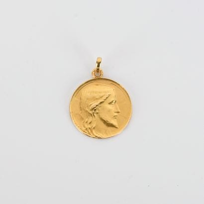 Religious medal representing Jesus Christ,...