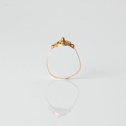 Small ring in 18-carat yellow gold
(750 thousandths),...