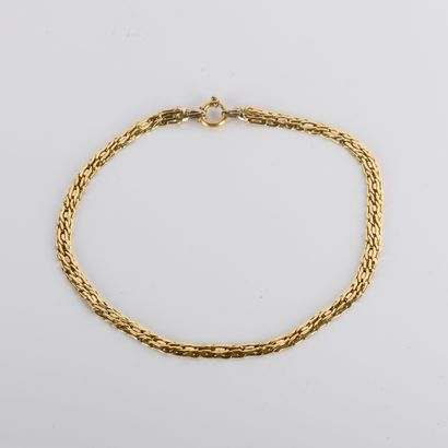 Necklace in 18-carat yellow gold (750
millenniums)...