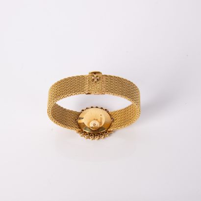 VACHERON CONSTANTIN
Oval ladies' wristwatch...