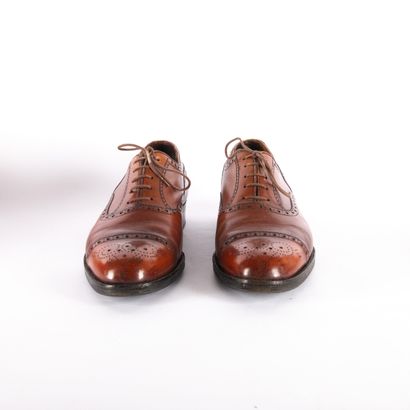 WESTON
Pair of brown leather derbies 
Approx....
