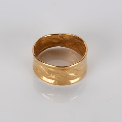 Young girl's headband ring in yellow gold
18...