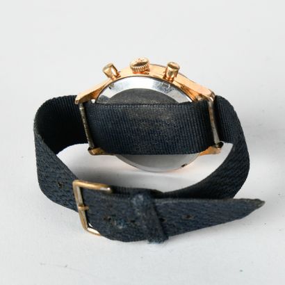 REGLIA 
Gold-plated chronograph watch
Round...