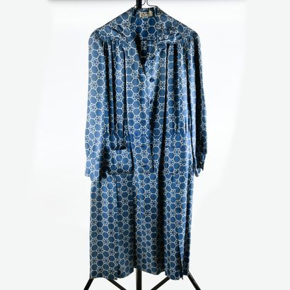 HERMES. Silk maxi dress (100%) with white...