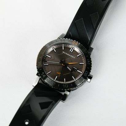 BURBERRY, GMT
Men's wristwatch in blackened...