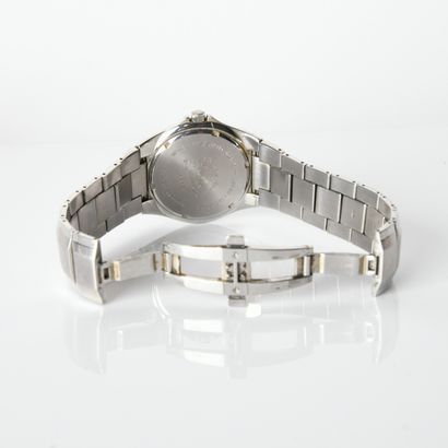 FESTINA 
Steel wristwatch
Round case, white...