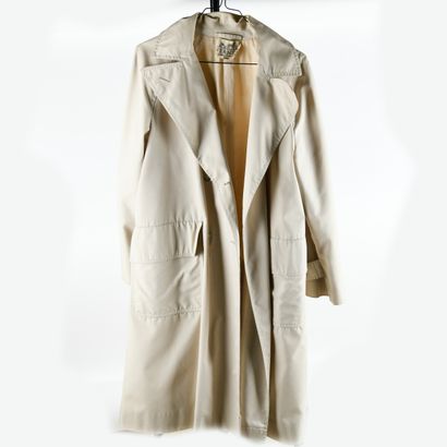 HERMES Sport. Beige trench raincoat, double-breasted...