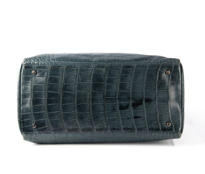 ZILLI
Light blue crocodile travel bag
Silver...