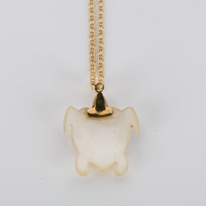 Pendant and chain in 18-carat yellow gold
(750...