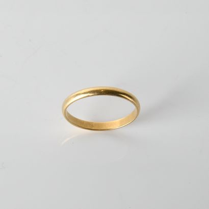 Wedding band in 18-carat yellow gold (750
thousandths)
TDD:...