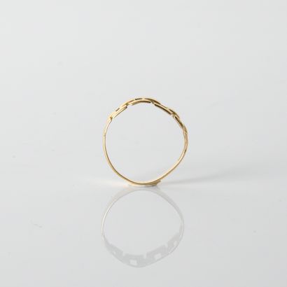 Ring in 18-carat yellow gold (750
interlaced...