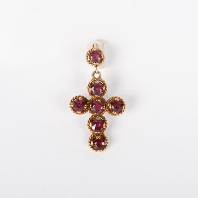 Cross in 18-carat (750 thousandths) yellow...