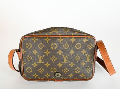 LOUIS VUITTON. Saint-Germain