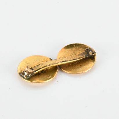 Brooch in 18-carat yellow gold
(750 mm) set...