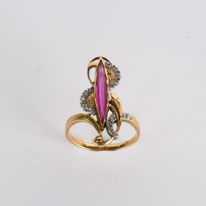 Floral ring set with a red imitation stone
stone,...