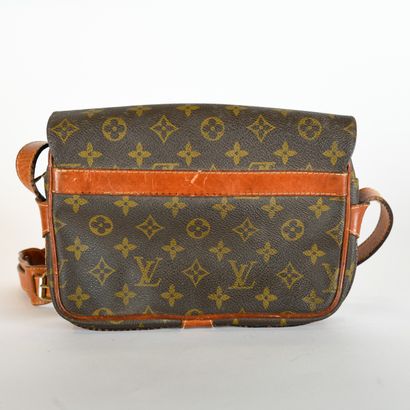 LOUIS VUITTON. Saint-Germain