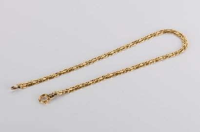Necklace in 18-carat yellow gold (750
millenniums)...