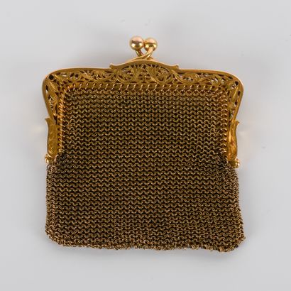 Purse in 18-carat yellow gold (750
floral...