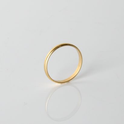 Wedding band in 18-carat yellow gold (750
thousandths)
TDD:...