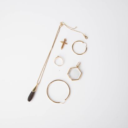 Jewelry set in yellow gold (750°/00) and...