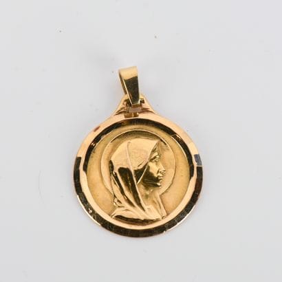 Medal of the Virgin Mary, in 18-carat yellow...