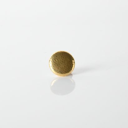 Collar button in 18-carat yellow gold (750
milliémes)...