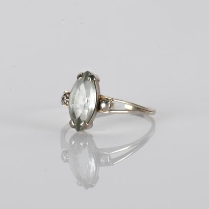 Ring in 18-carat white gold (750
set with...