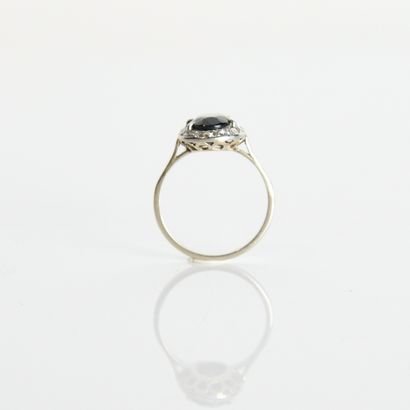 Ring in 18-carat (750 thousandths) white...