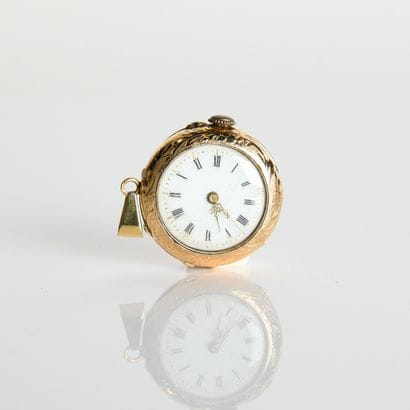 Collar watch in 18-carat yellow gold ( 750
milliémes)...