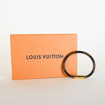 LOUIS VUITTON. Keep-it
