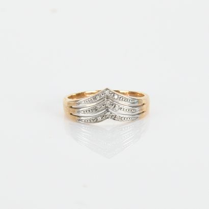 Ring in 9-carat (375 mm) gold with three
three...
