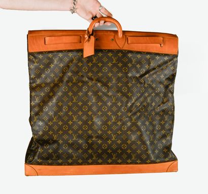 LOUIS VUITTON. 65 cm 