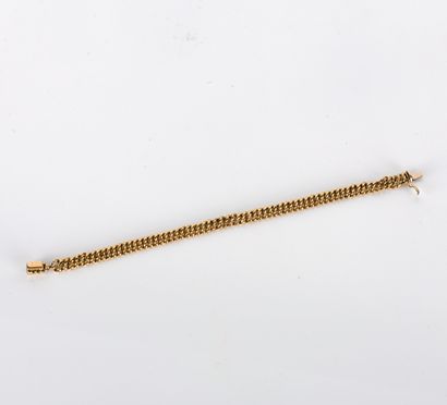 Hollow American link bracelet in
18-carat...
