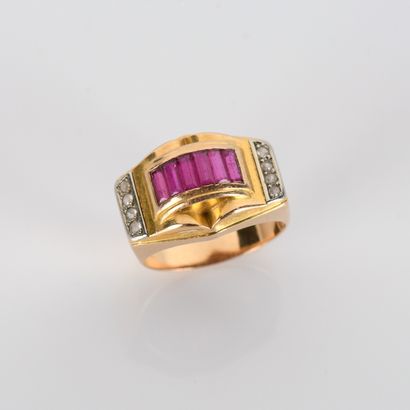 Bridge ring in 18K (750
thousandths) centered...