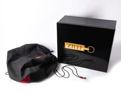 ZILLI
Light blue crocodile travel bag
Silver...