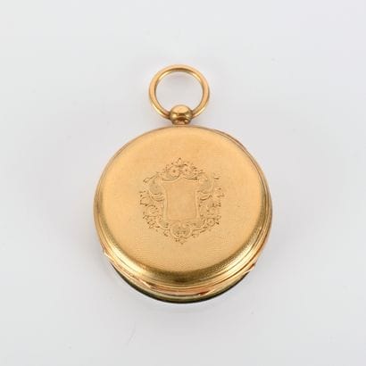 Pocket watch in 18K yellow gold 750°/00
Enamelled...