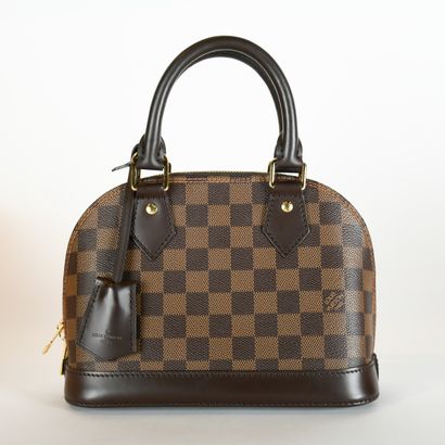 LOUIS VUITTON. Alma BB