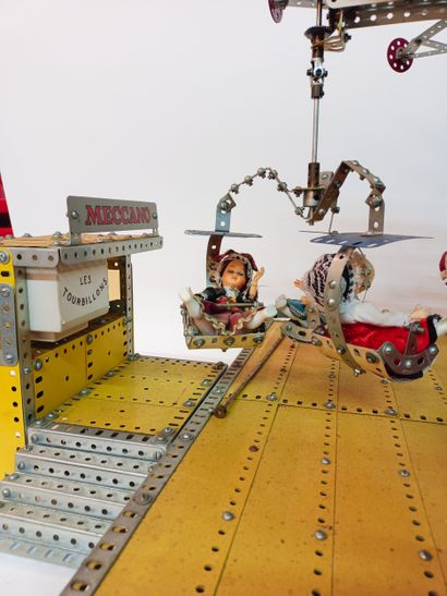 MECCANO
Funfair
Meccano featuring a 