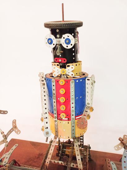 MECCANO
Bang Boul'ah
Electrified Meccano...