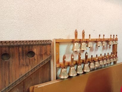 Réunion d’éléments et instruments de musique...