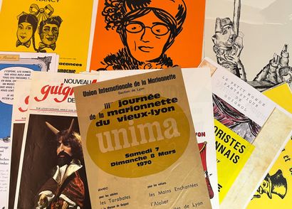 GUIGNOL
Lot d’affiches Guignol
Dont théâtres
On...