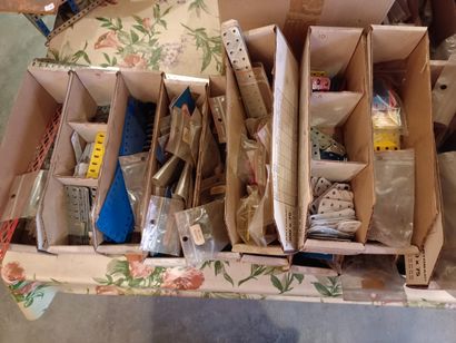 MECCANO
Réunion de pièces détachées comprenant...